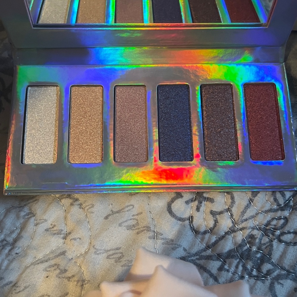 Maelle Soirée Eyeshadow Palette - Picture 2 of 7
